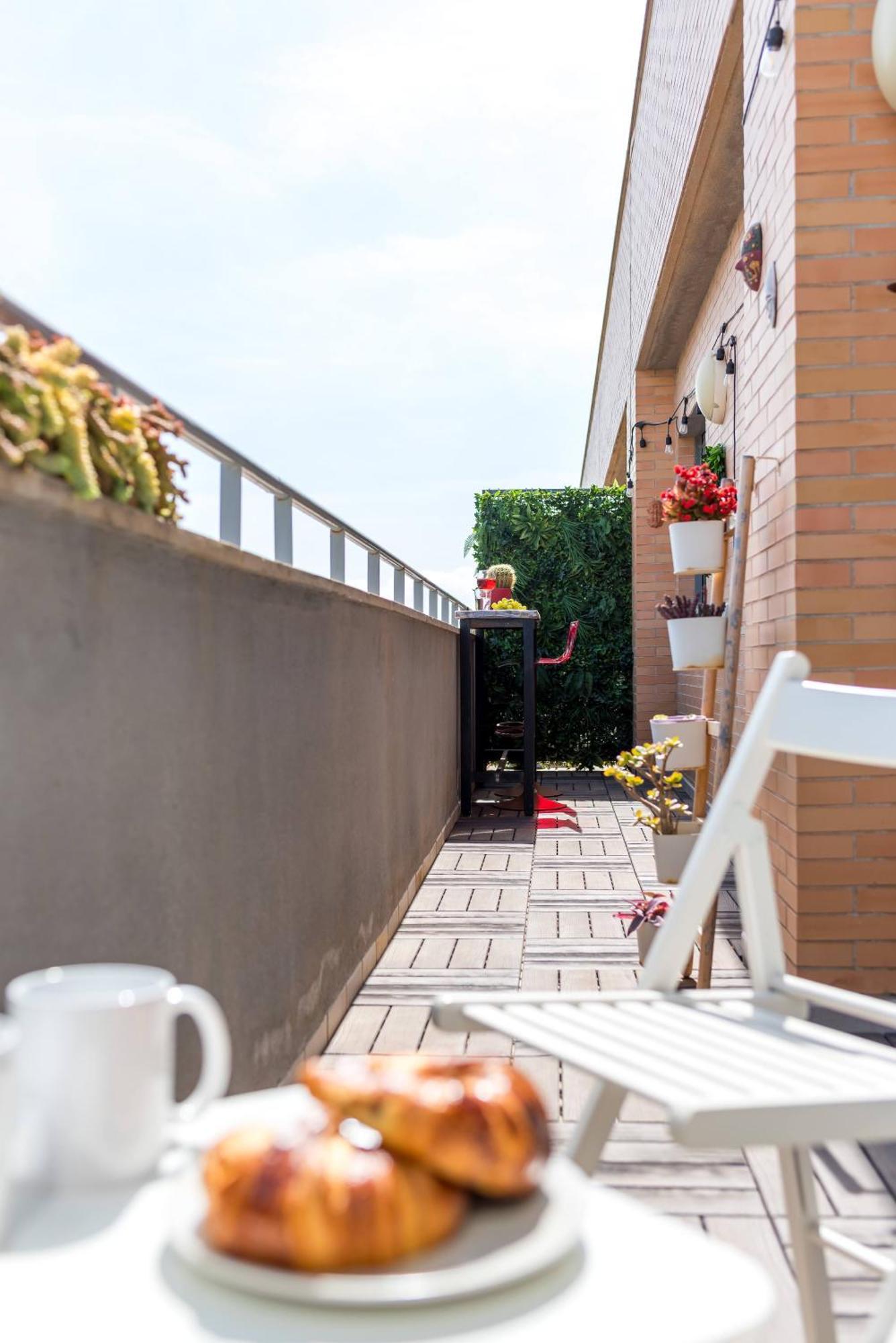 Appartamento ático Con Terraza Y Vistas, Parking Gratuito *