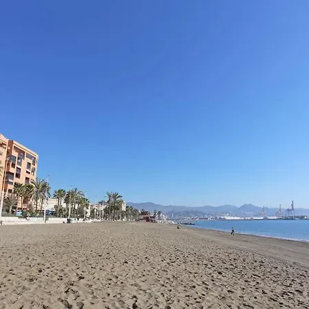 Atico Con Terraza Y Vistas, Parking Gratuito Apartment Malaga Exterior photo