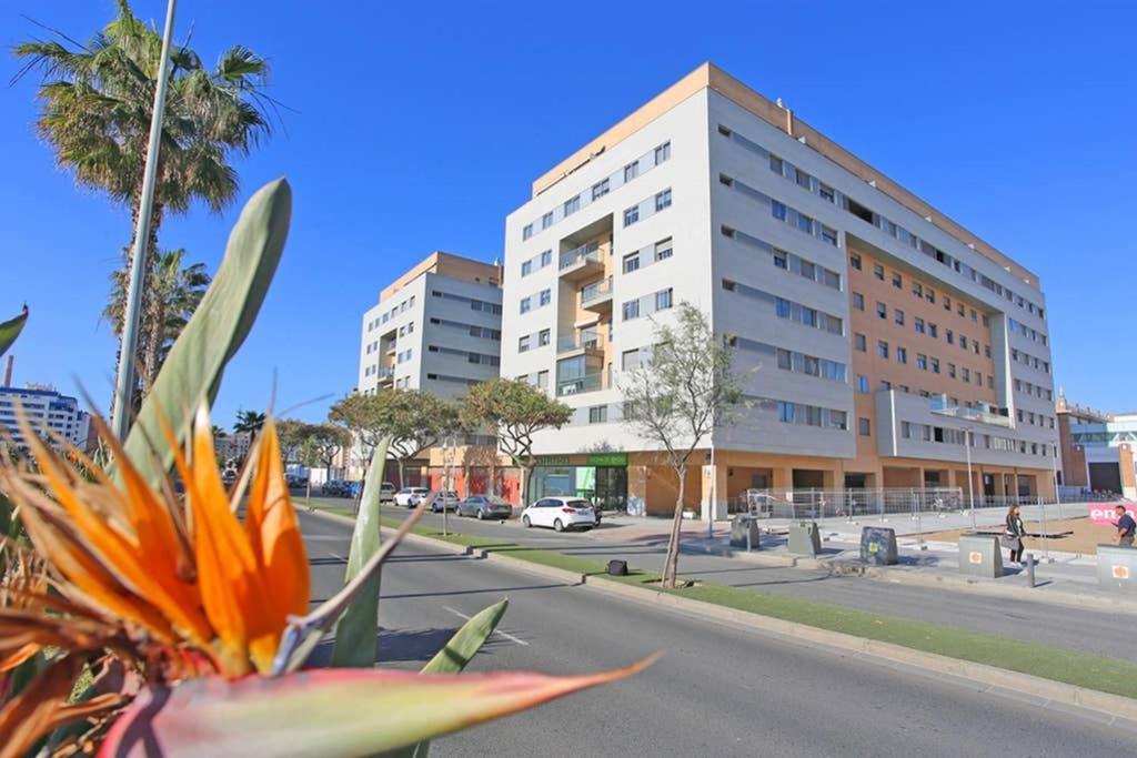 Atico Con Terraza Y Vistas, Parking Gratuito Malaga