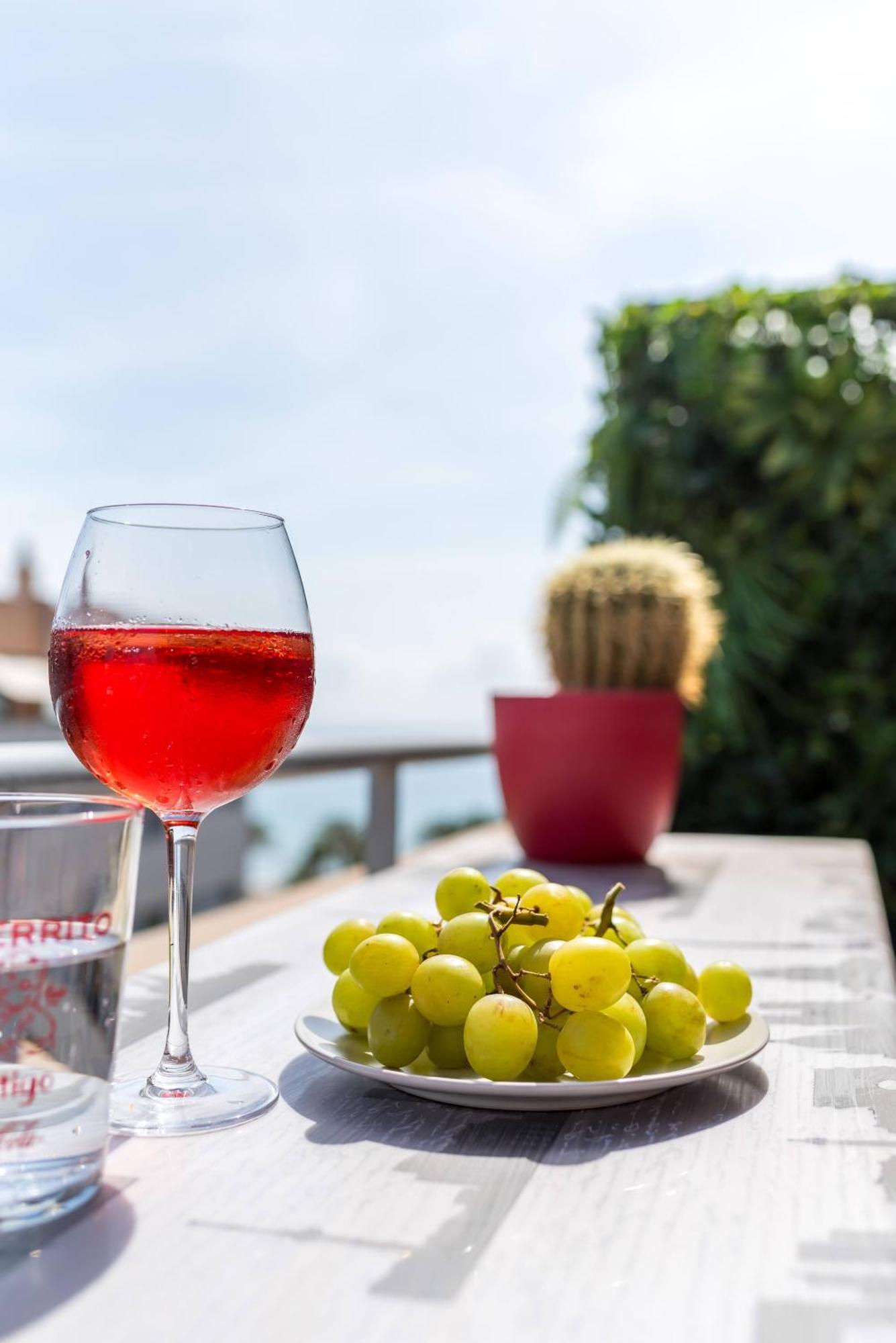 Atico Con Terraza Y Vistas, Parking Gratuito * Malaga