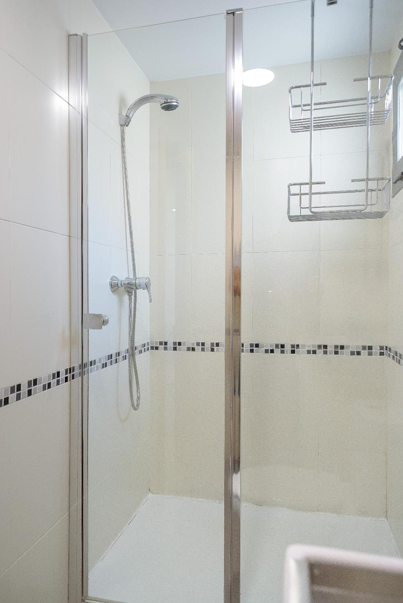 Atico Con Terraza Y Vistas, Parking Gratuito Malaga